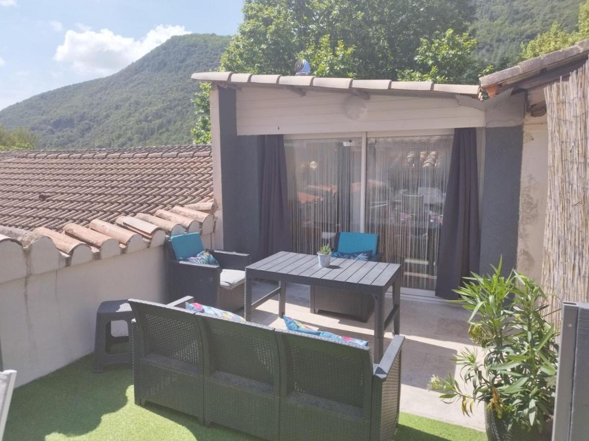 Charmant Appart Cosy Climatise Avec Terrasse Besseges 外观 照片